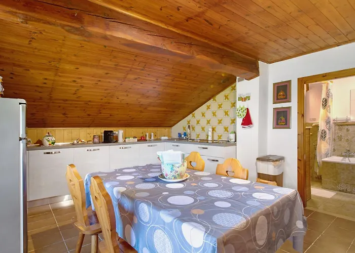 Chez Emilia Mansarda 아파트 *