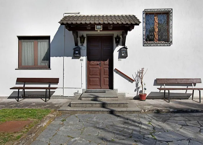 Chez Emilia Mansarda 아파트